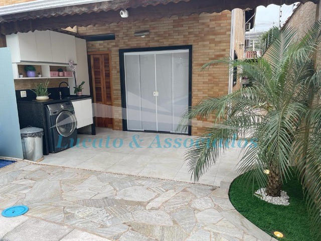 Casa à venda com 4 quartos, 200m² - Foto 17