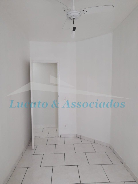 Apartamento para alugar com 2 quartos, 68m² - Foto 17