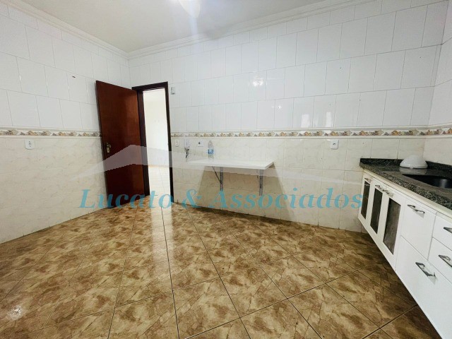 Apartamento à venda com 3 quartos, 137m² - Foto 14