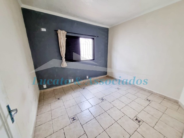 Casa para alugar com 3 quartos, 215m² - Foto 12