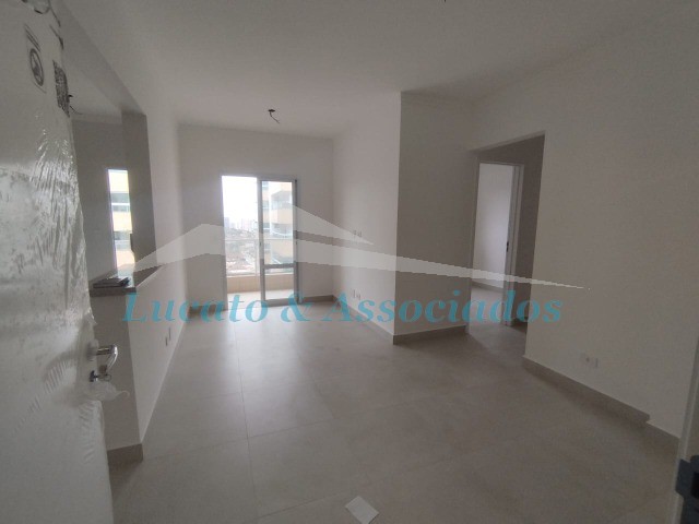 Apartamento à venda com 2 quartos, 62m² - Foto 11