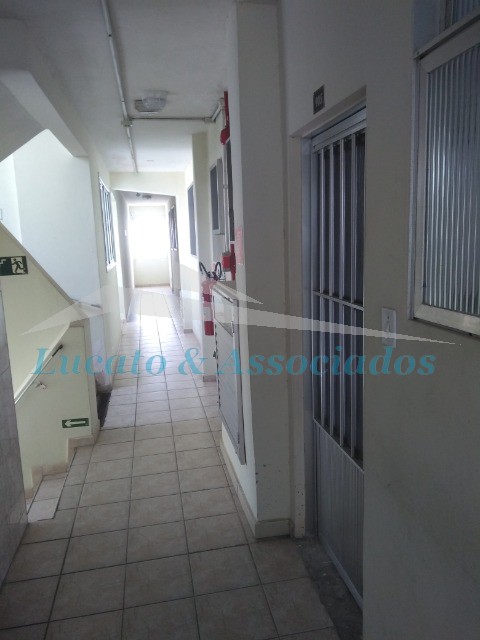 Apartamento à venda com 1 quarto, 40m² - Foto 8