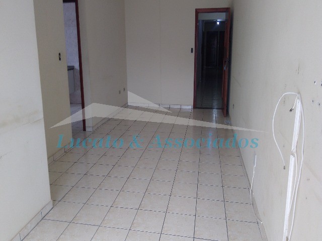 Apartamento para alugar com 2 quartos, 68m² - Foto 12