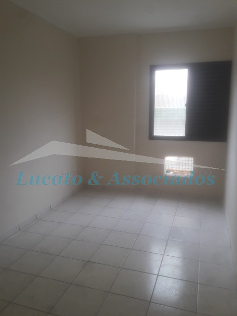 Apartamento para alugar com 2 quartos, 68m² - Foto 15