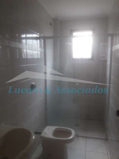 Apartamento para alugar com 2 quartos, 68m² - Foto 18