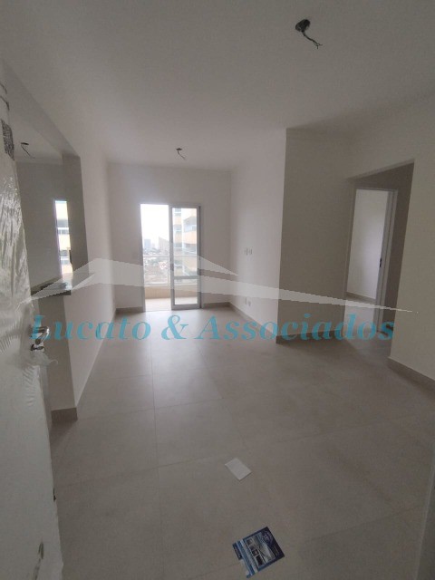 Apartamento à venda com 2 quartos, 62m² - Foto 10