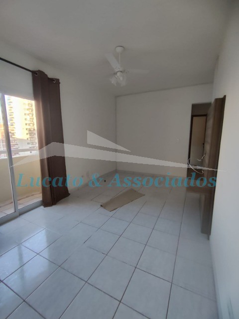 Apartamento à venda com 2 quartos, 67m² - Foto 15