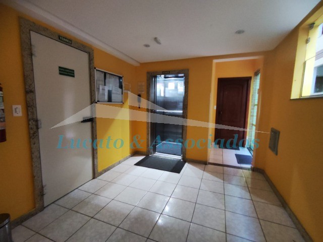 Apartamento à venda com 2 quartos, 67m² - Foto 27