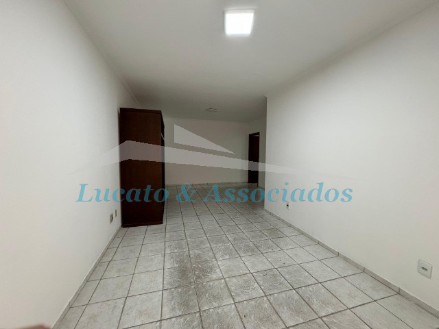 Apartamento à venda com 3 quartos, 130m² - Foto 19