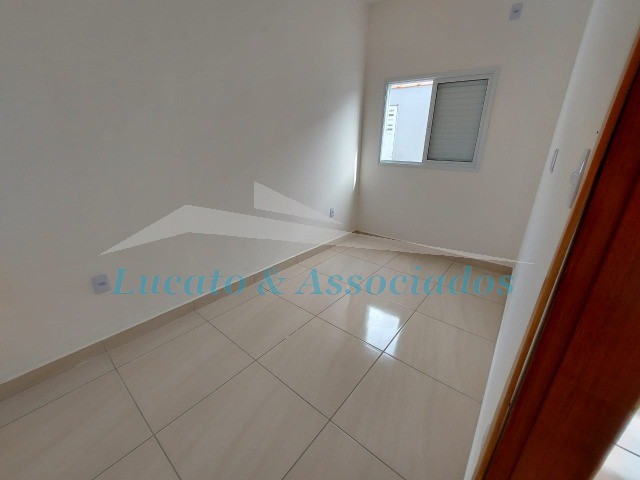 Casa à venda com 2 quartos, 45m² - Foto 9