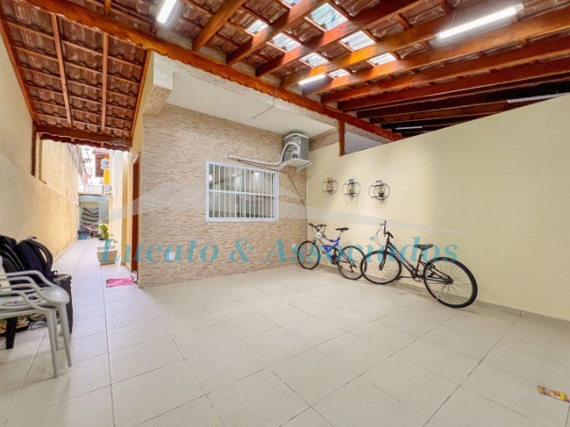 Casa à venda com 3 quartos, 112m² - Foto 2