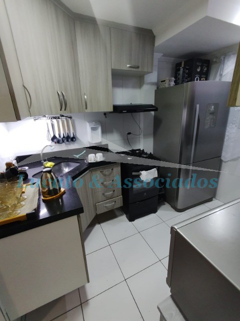 Apartamento à venda com 2 quartos, 46m² - Foto 10