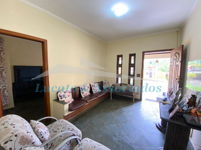 Casa à venda com 4 quartos, 180m² - Foto 9