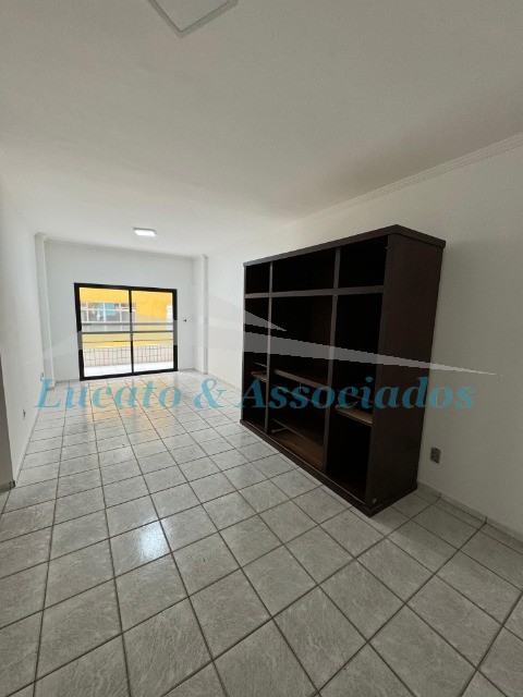 Apartamento à venda com 3 quartos, 130m² - Foto 4