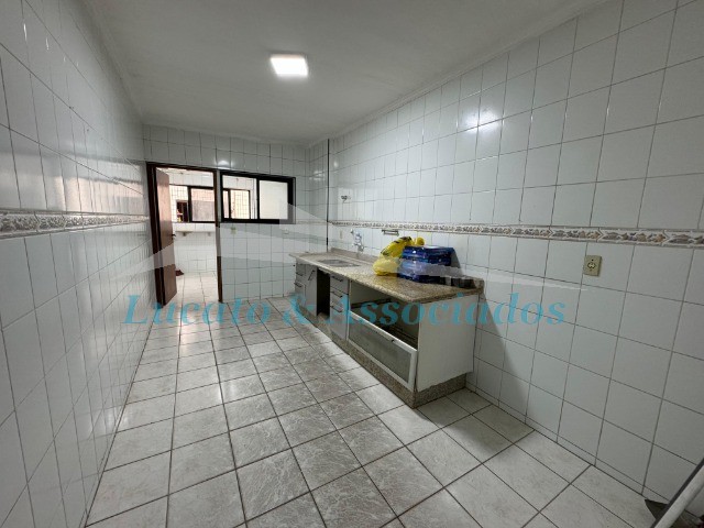 Apartamento à venda com 3 quartos, 130m² - Foto 23