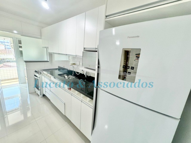 Apartamento à venda com 2 quartos, 68m² - Foto 5