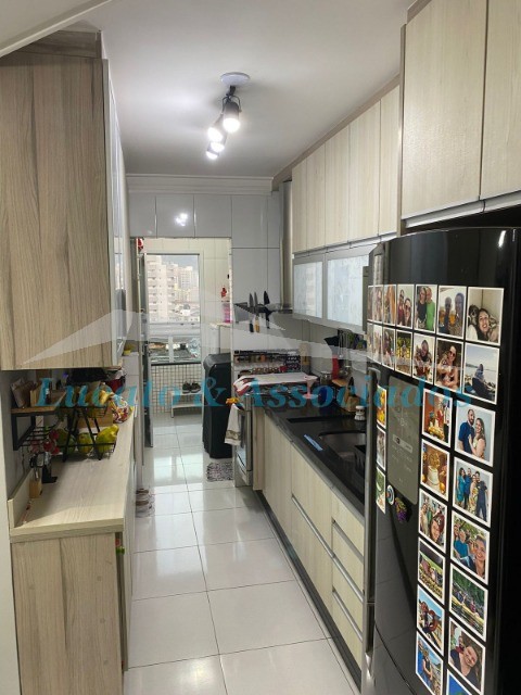 Apartamento à venda com 2 quartos, 83m² - Foto 24