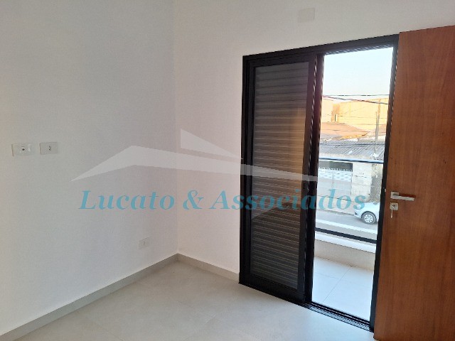 Casa à venda com 2 quartos, 54m² - Foto 12