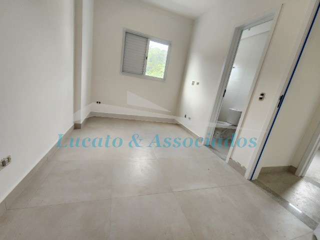 Apartamento à venda com 3 quartos, 81m² - Foto 22