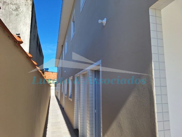 Casa à venda com 2 quartos, 41m² - Foto 7