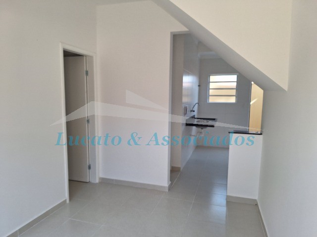 Casa à venda com 2 quartos, 41m² - Foto 8