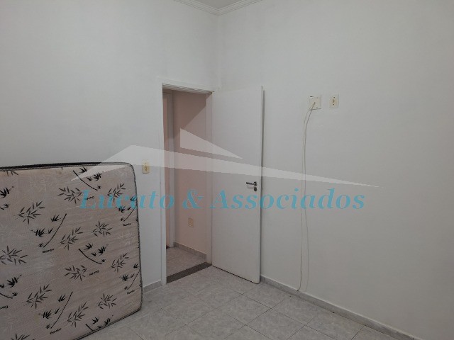 Casa para alugar com 2 quartos, 65m² - Foto 16