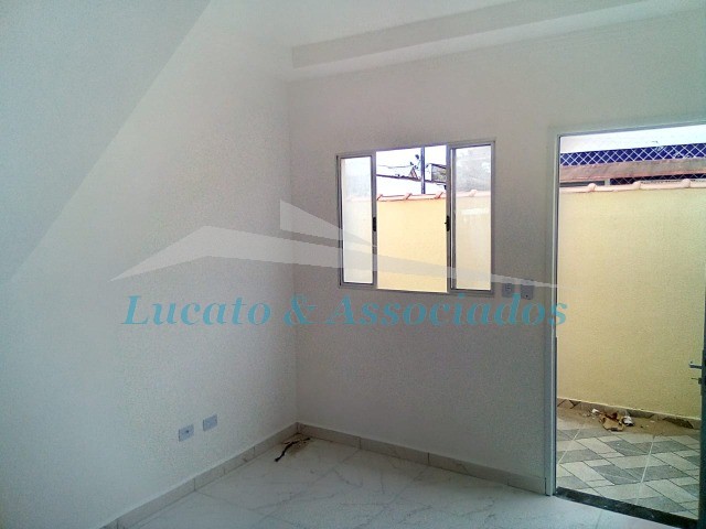 Casa à venda com 2 quartos, 50m² - Foto 16