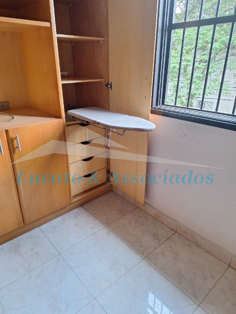 Apartamento à venda com 2 quartos, 64m² - Foto 57