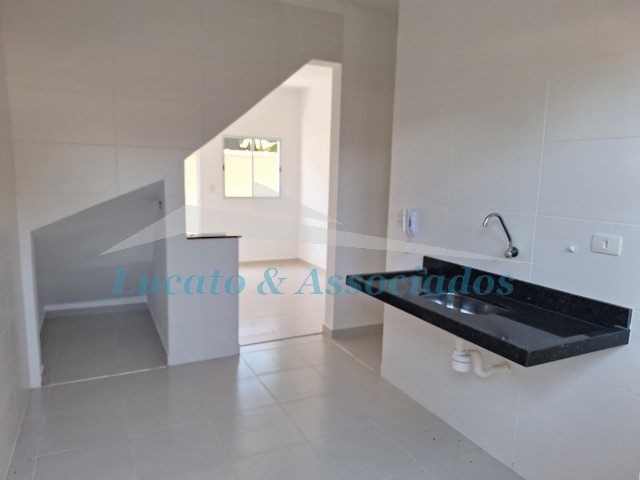 Casa à venda com 2 quartos, 41m² - Foto 13