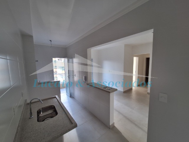 Apartamento à venda com 2 quartos, 62m² - Foto 10