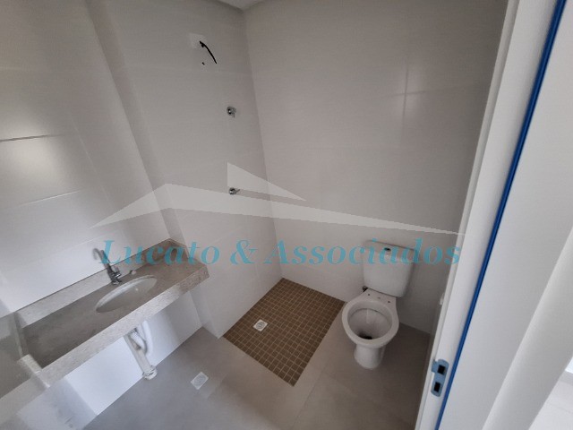 Apartamento à venda com 2 quartos, 62m² - Foto 17