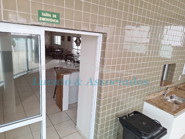 Apartamento à venda com 2 quartos, 67m² - Foto 11