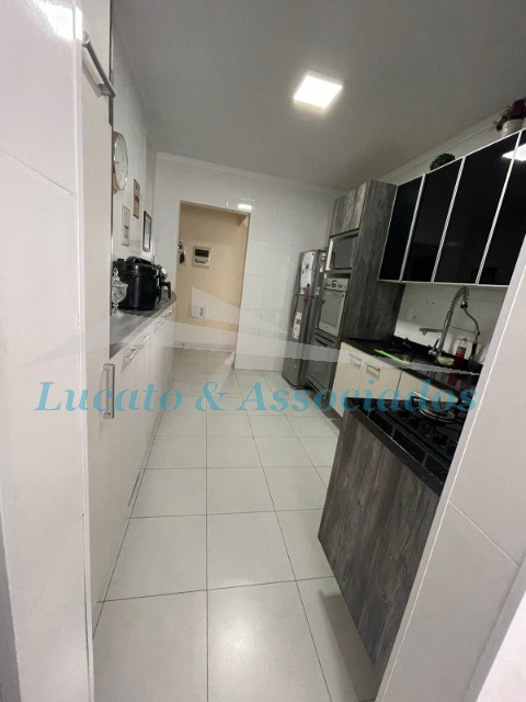 Apartamento à venda com 3 quartos, 123m² - Foto 15