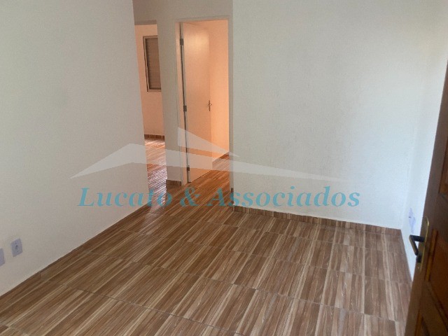 Apartamento à venda com 2 quartos, 43m² - Foto 4