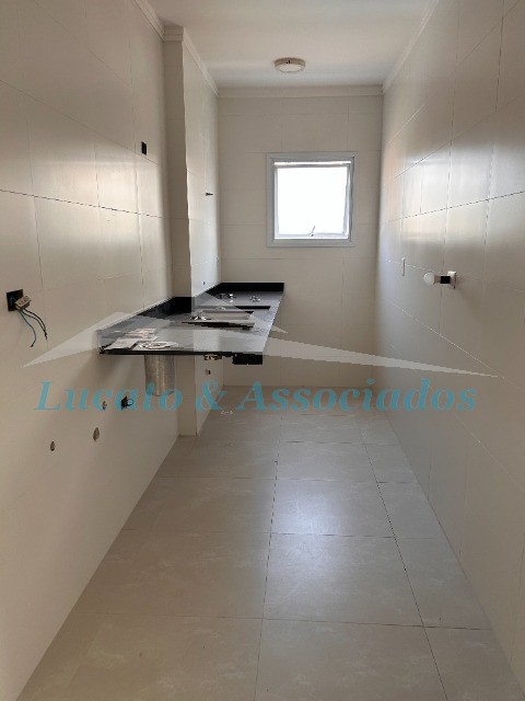 Apartamento à venda com 2 quartos, 64m² - Foto 4