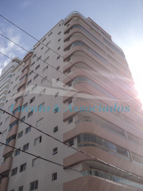 Apartamento à venda com 3 quartos, 200m² - Foto 1