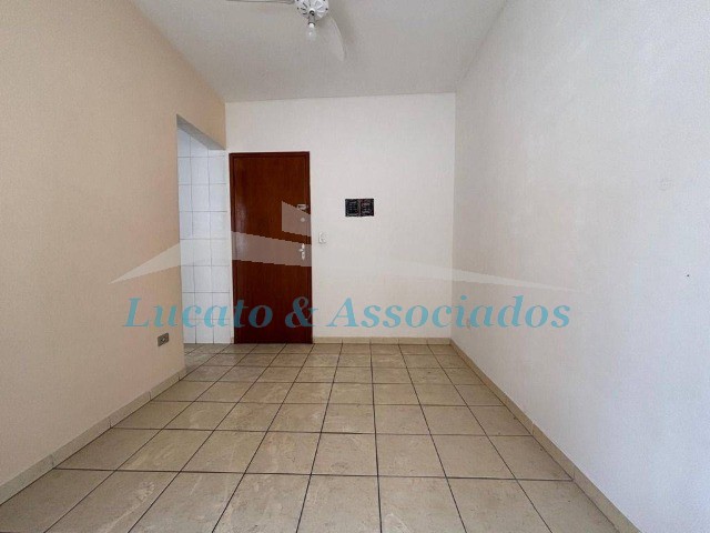 Apartamento à venda com 1 quarto, 40m² - Foto 7