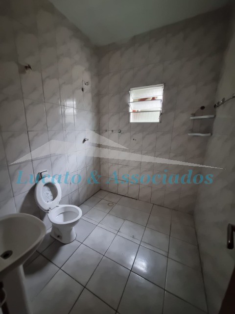 Casa para alugar com 3 quartos, 140m² - Foto 12