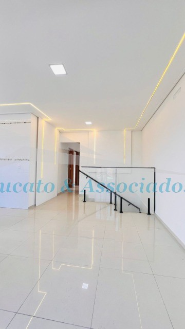 Casa à venda com 2 quartos, 54m² - Foto 15