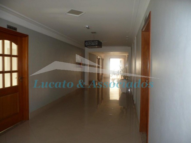 Apartamento à venda com 2 quartos, 78m² - Foto 3