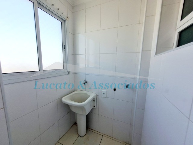 Apartamento à venda com 2 quartos, 60m² - Foto 16