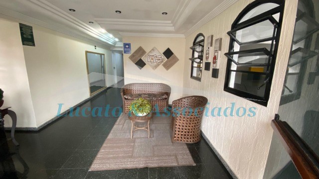 Apartamento à venda com 3 quartos, 90m² - Foto 2