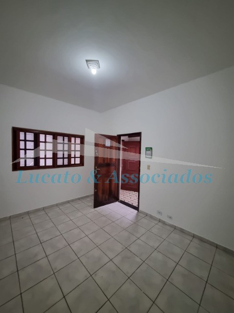 Casa para alugar com 3 quartos, 140m² - Foto 8