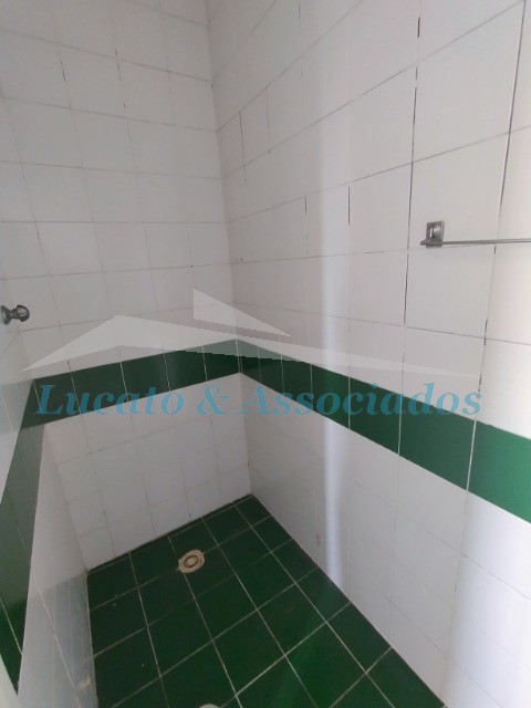 Apartamento para alugar com 2 quartos, 75m² - Foto 9