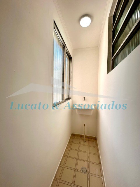 Apartamento à venda com 1 quarto, 36m² - Foto 11