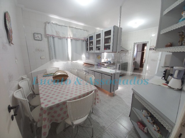 Apartamento à venda com 3 quartos, 165m² - Foto 19