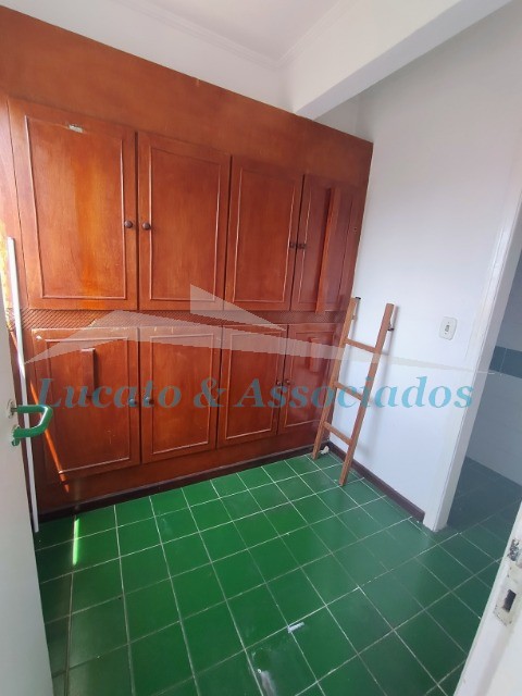 Apartamento para alugar com 2 quartos, 75m² - Foto 8