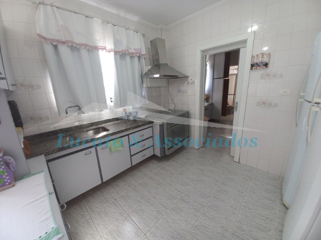 Apartamento à venda com 3 quartos, 165m² - Foto 22