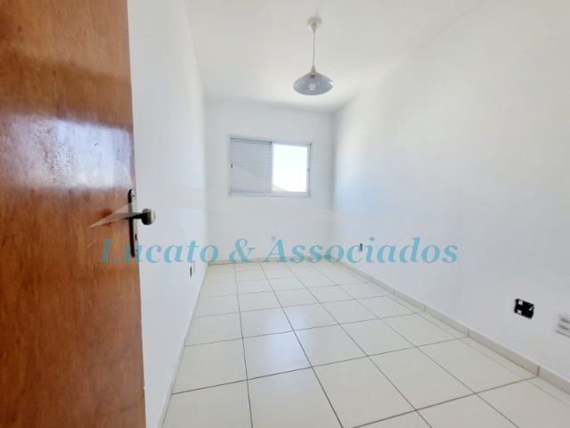 Apartamento à venda com 2 quartos, 60m² - Foto 18