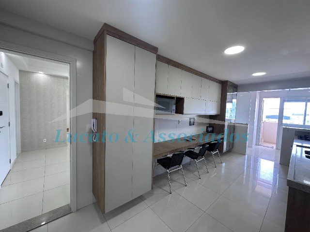 Apartamento para alugar com 3 quartos, 151m² - Foto 28